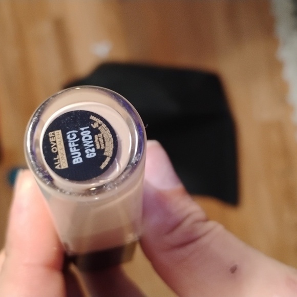 NIB Lancome Tient Idole Ultra Wear All Over Concealer - 220 Buff (C) - Picture 9 of 10